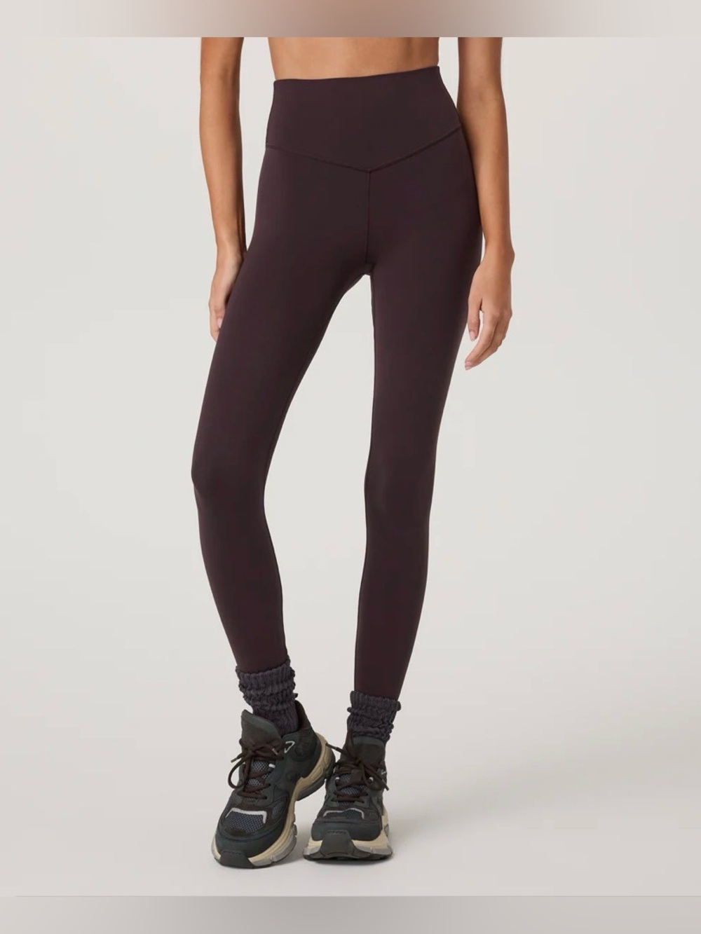Vuori All the Form Leggings ~ Raisin - Picture 4 of 10